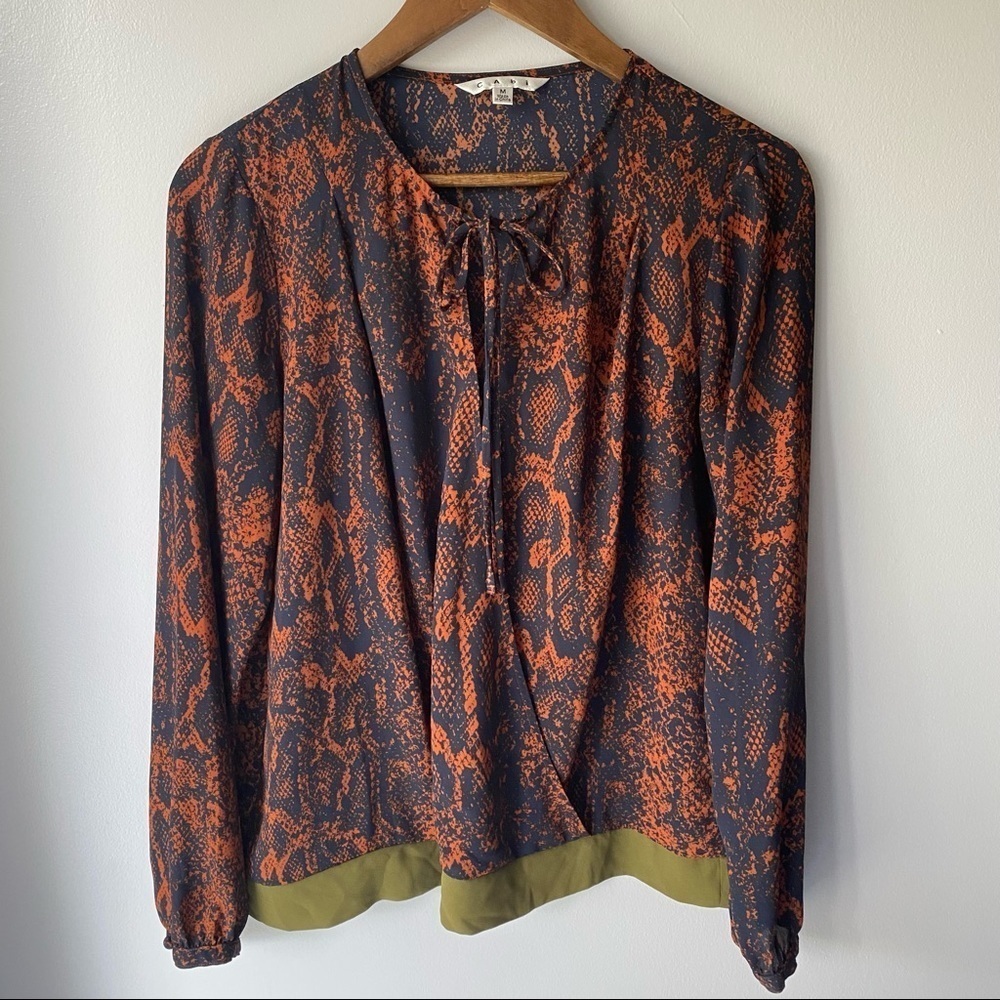 Cabi Border Wrap Snake Print Blouse Top Shirt Style 101 Medium EUC